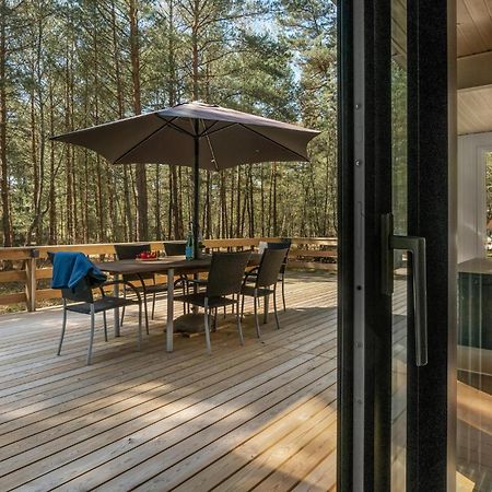 Lovely Home In Nexo With Kitchen Eksteriør bilde