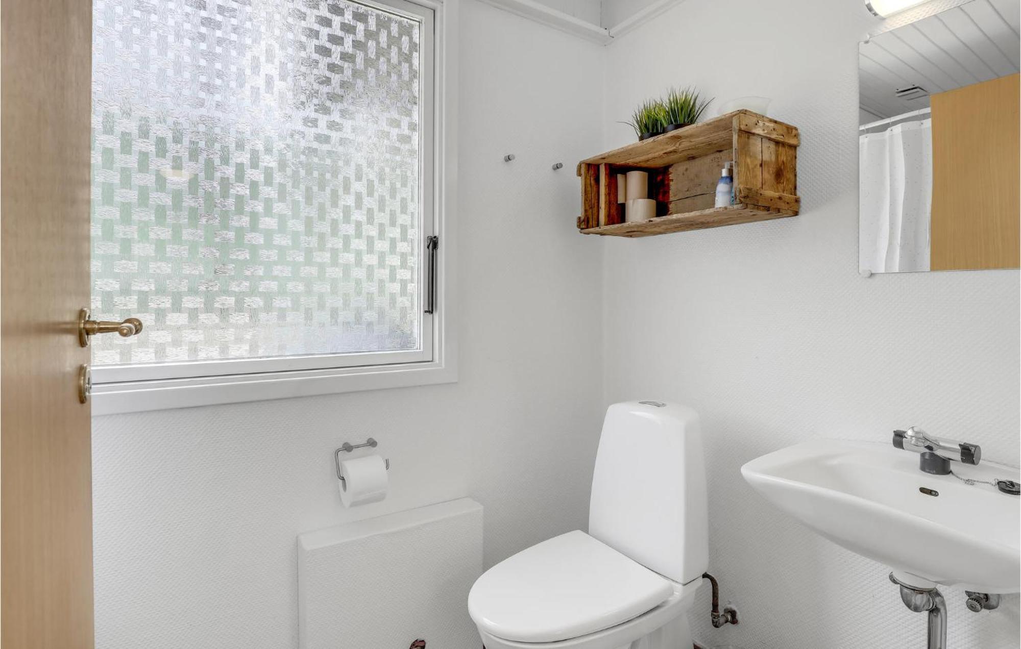 Lovely Home In Nexo With Kitchen Eksteriør bilde