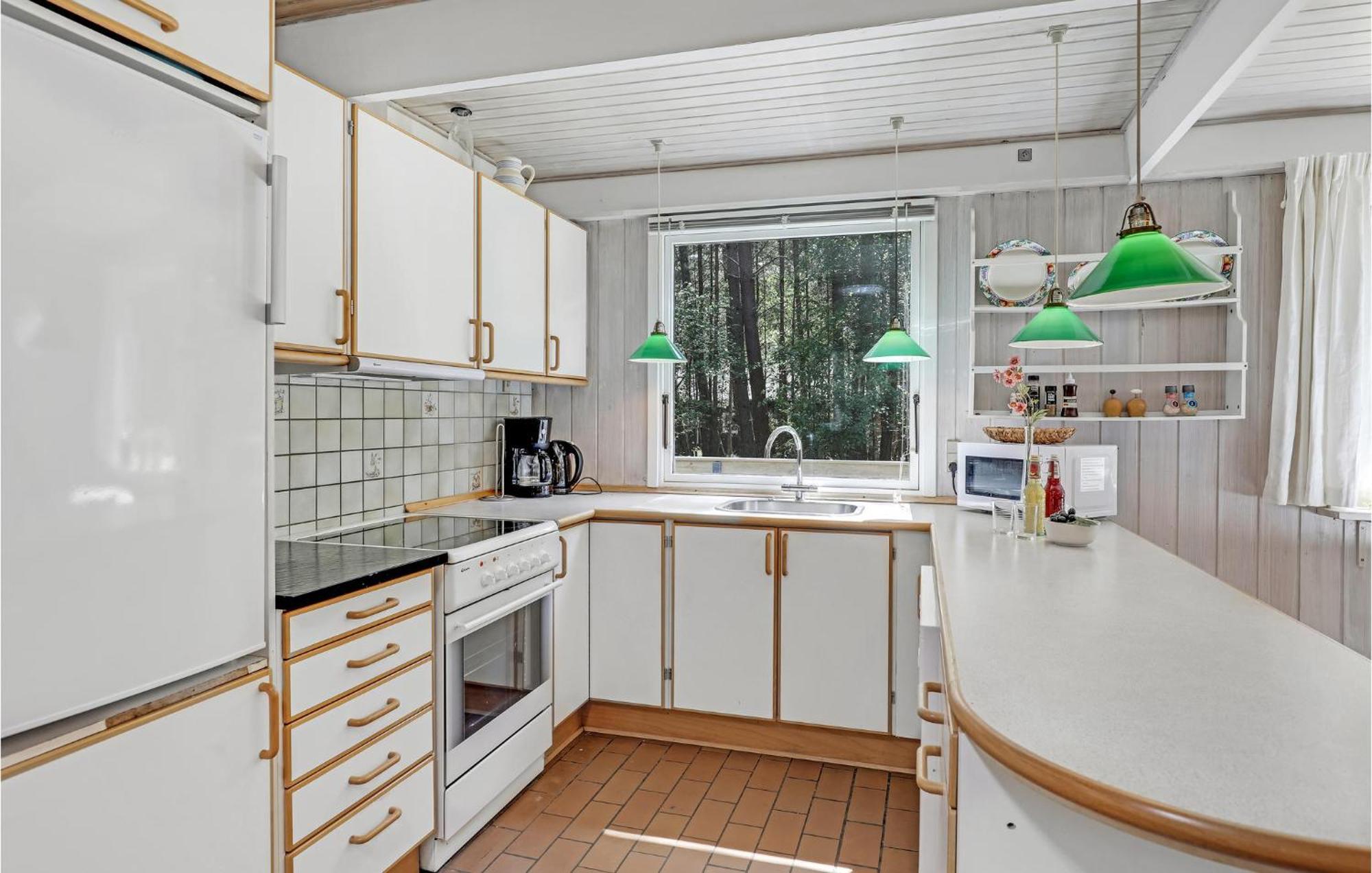 Lovely Home In Nexo With Kitchen Eksteriør bilde