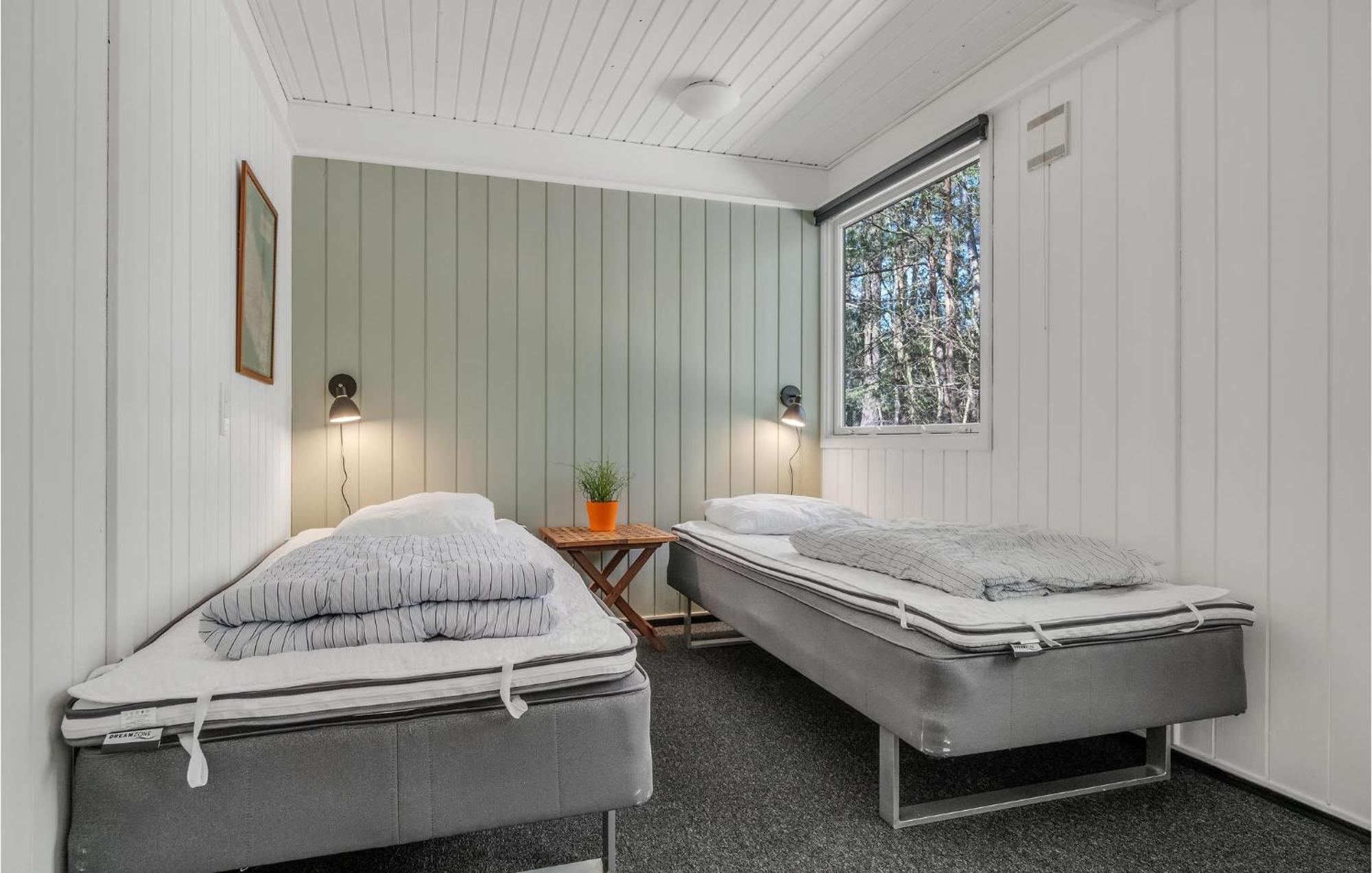 Lovely Home In Nexo With Kitchen Eksteriør bilde