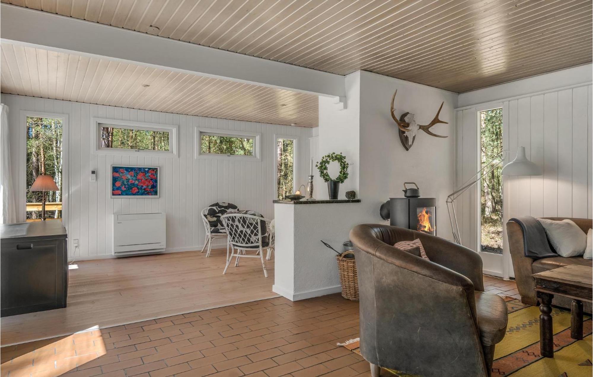 Lovely Home In Nexo With Kitchen Eksteriør bilde