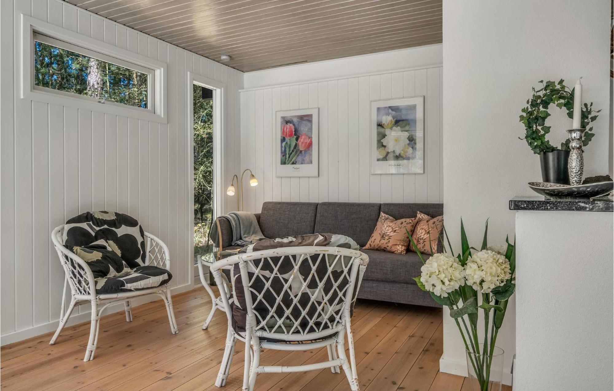 Lovely Home In Nexo With Kitchen Eksteriør bilde
