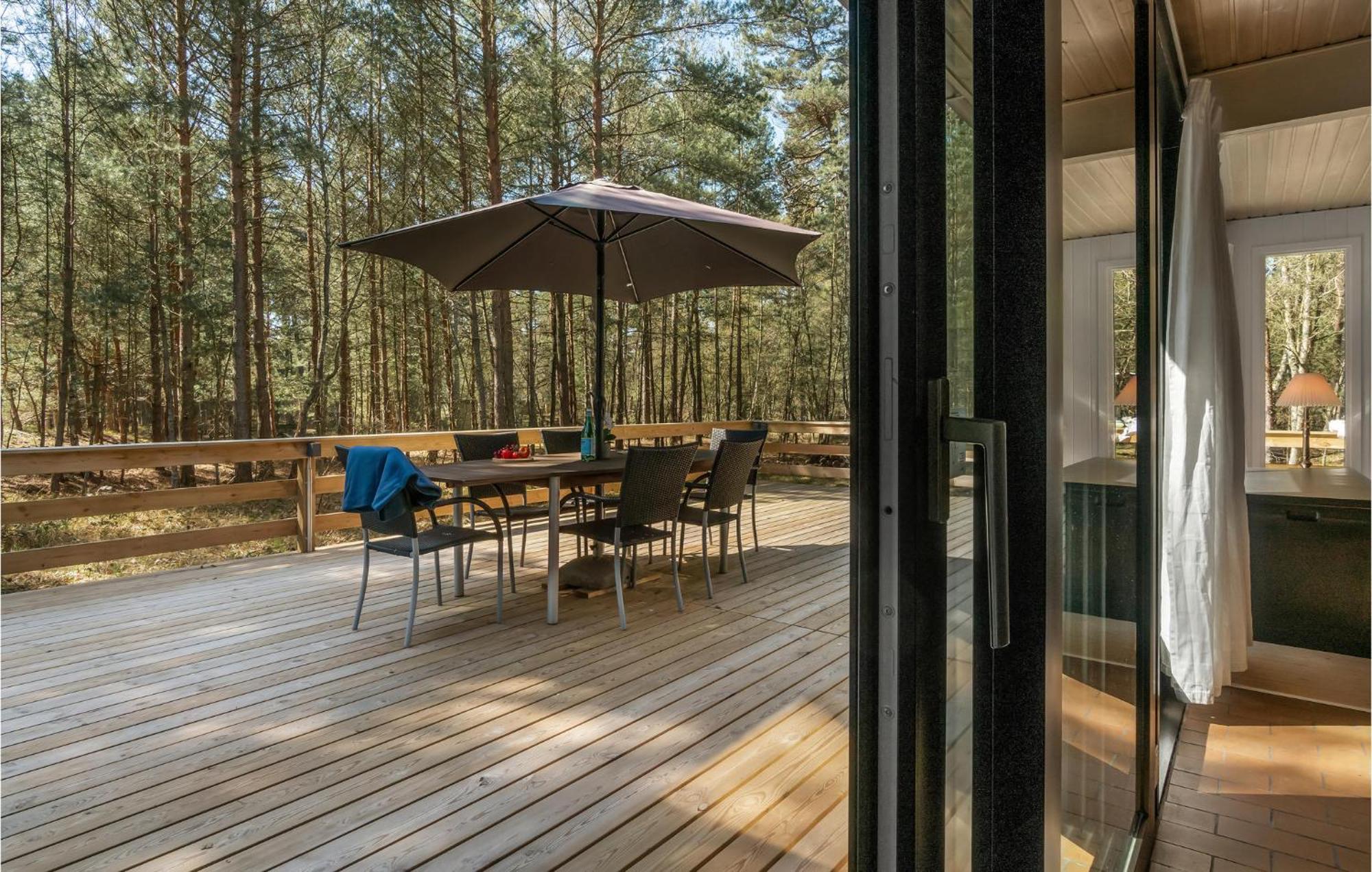 Lovely Home In Nexo With Kitchen Eksteriør bilde